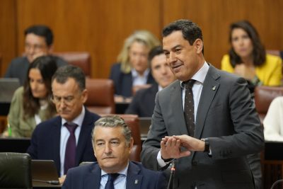 Juanma Moreno parlamento andaluz